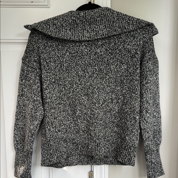 LOFT Half Zip Black and White SweaterSize Small - Picture 6 of 9